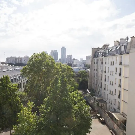 Superb With Sunny Terrace Apartment *